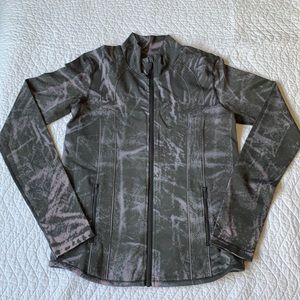 Lululemon jacket in excellent condition.